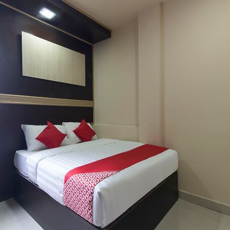 Oyo 697 Niche Valley Hotel Kuala Lumpur Extérieur photo